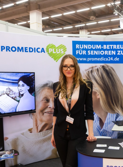 B2B Managerin Olena Volodchenko auf der Messe