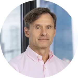 CEO Artur Haze